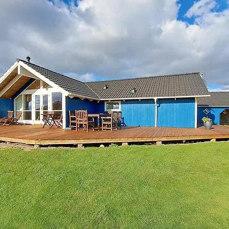 3 Bedroom Awesome In Vinderup