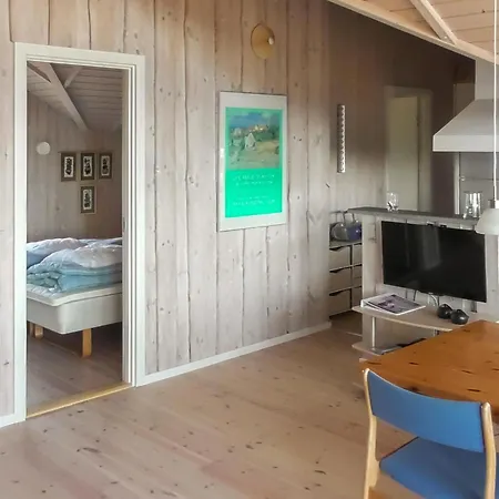 3 Bedroom Awesome In Vinderup