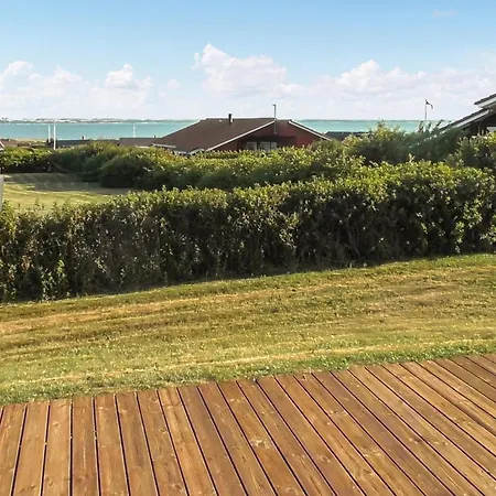 3 Bedroom Awesome In